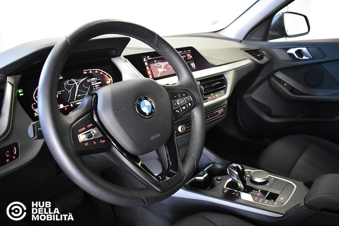 BMW 116d 5p. Business Advantage